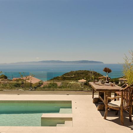 Hilaritas Luxury Suites Sea View, Private Pool & Jacuzzi Paradise Ratzaklíon Esterno foto