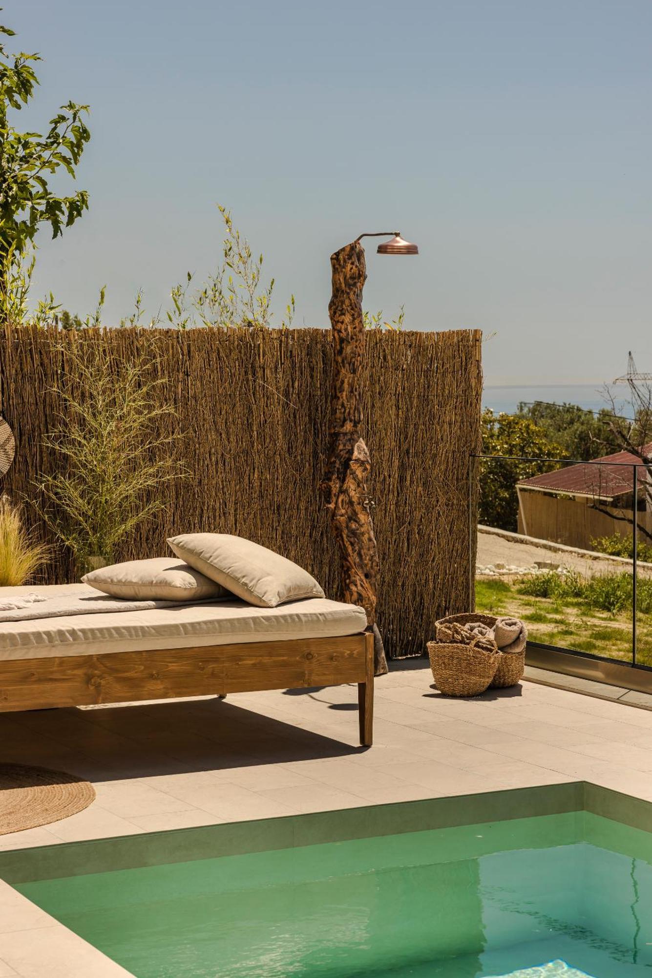 Hilaritas Luxury Suites Sea View, Private Pool & Jacuzzi Paradise Ratzaklíon Esterno foto