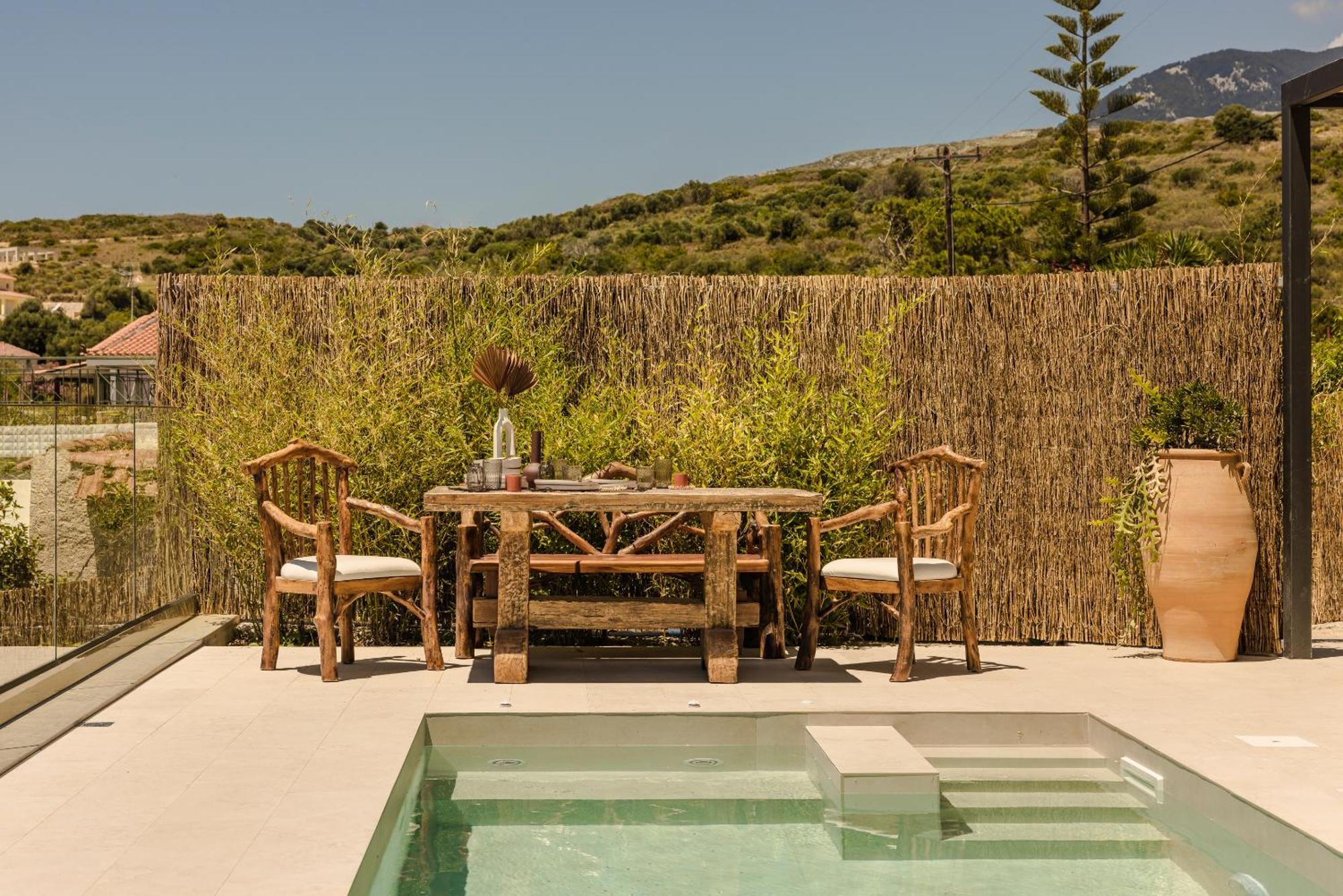 Hilaritas Luxury Suites Sea View, Private Pool & Jacuzzi Paradise Ratzaklíon Esterno foto