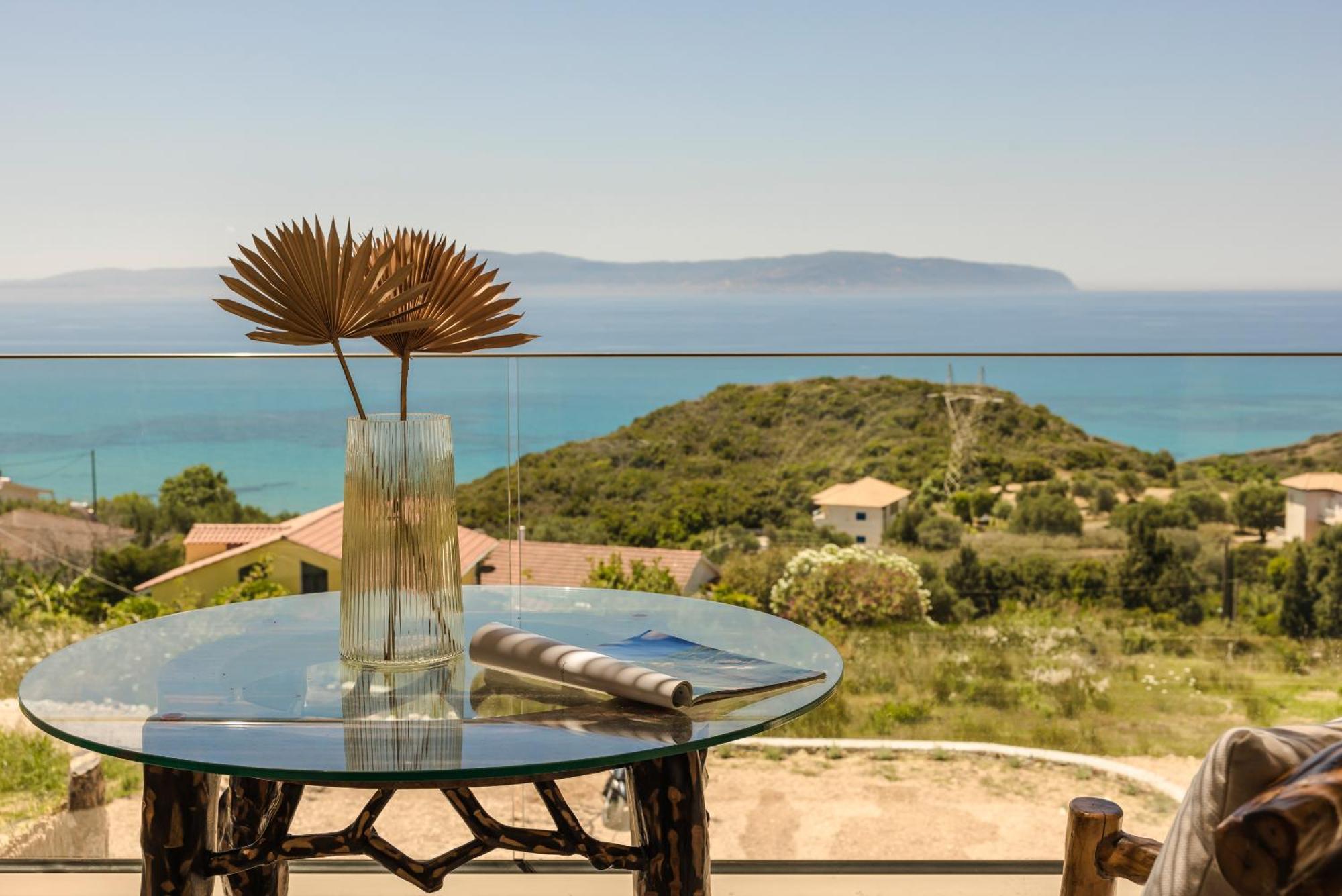 Hilaritas Luxury Suites Sea View, Private Pool & Jacuzzi Paradise Ratzaklíon Esterno foto