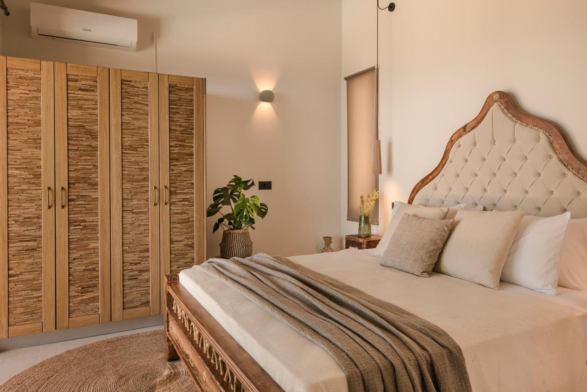 Hilaritas Luxury Suites Sea View, Private Pool & Jacuzzi Paradise Ratzaklíon Esterno foto
