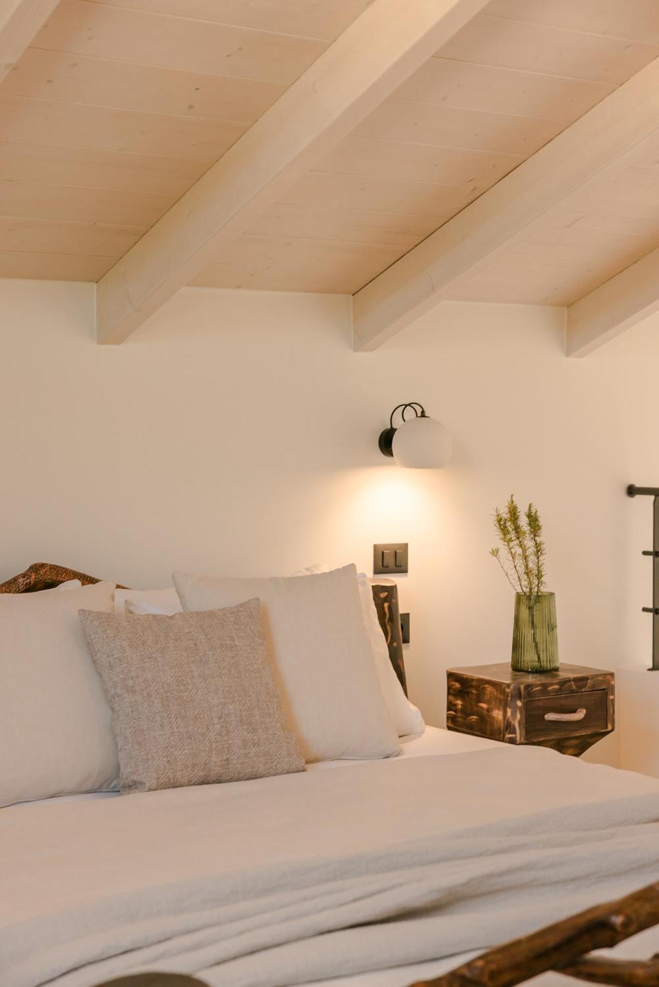 Hilaritas Luxury Suites Sea View, Private Pool & Jacuzzi Paradise Ratzaklíon Esterno foto